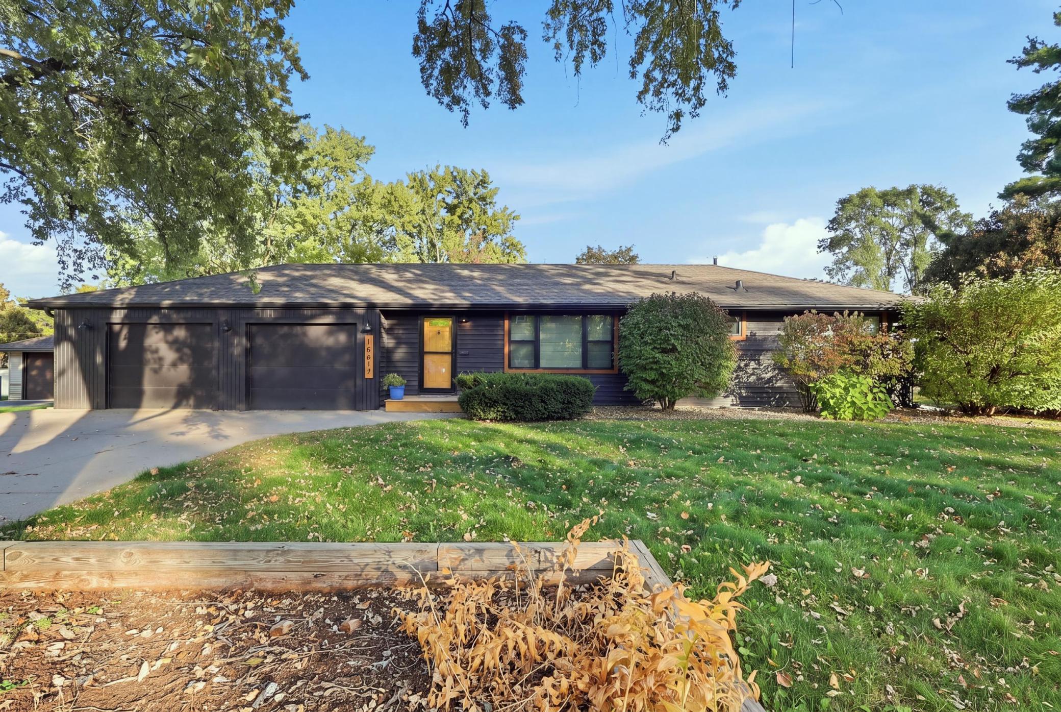 10617 Thomas Avenue S Property Photo 1