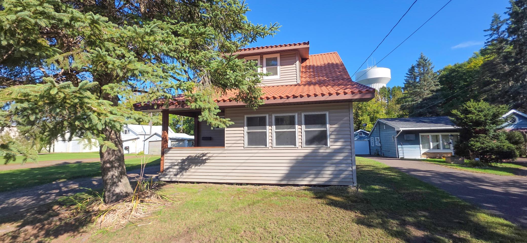 901 Park Avenue Property Photo 1