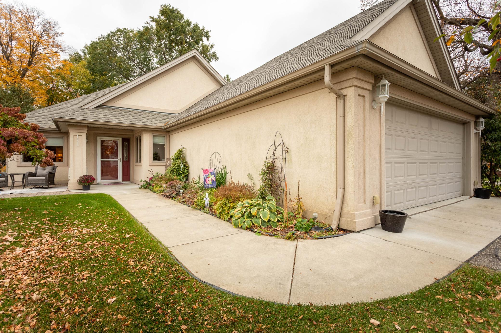 781 E Lake Geneva Road Ne Property Photo 1