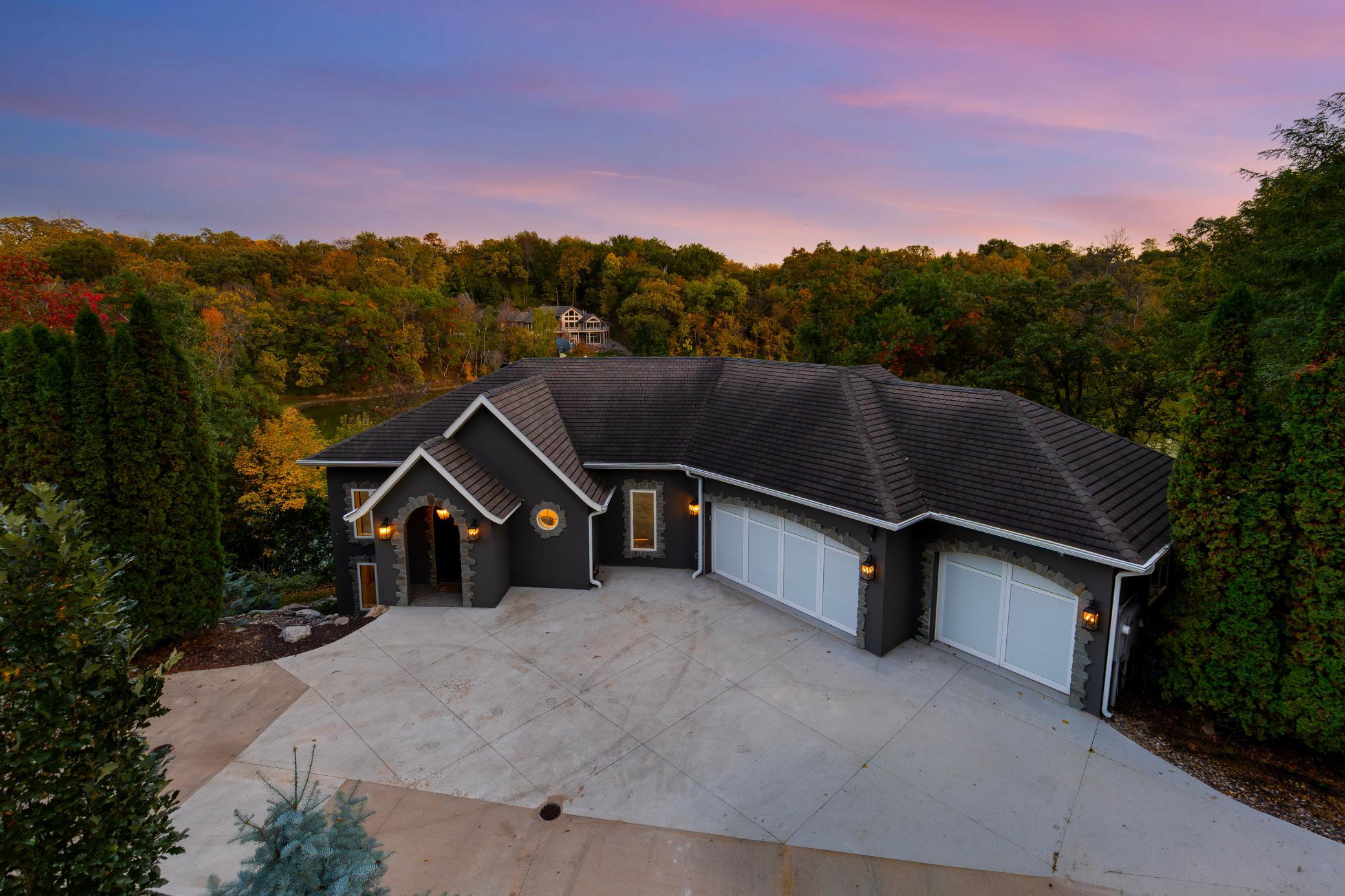 5966 Blackberry Trail E Property Photo 1