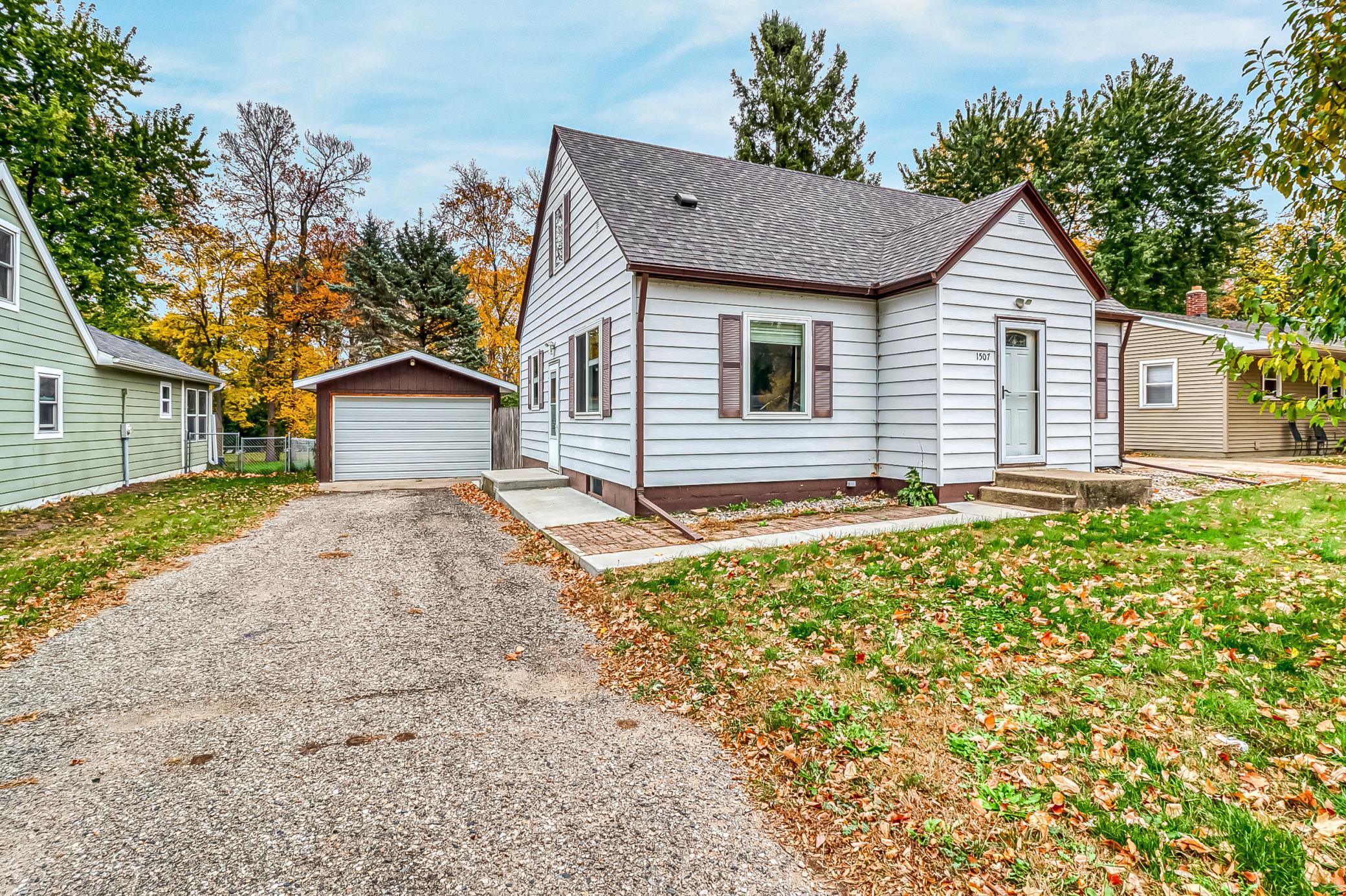 1507 Lynn Avenue Property Photo 1