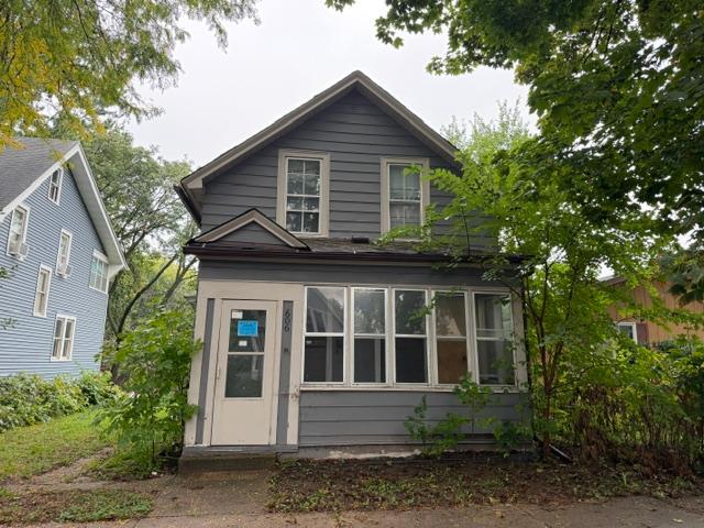 606 Cook Avenue E Property Photo 1