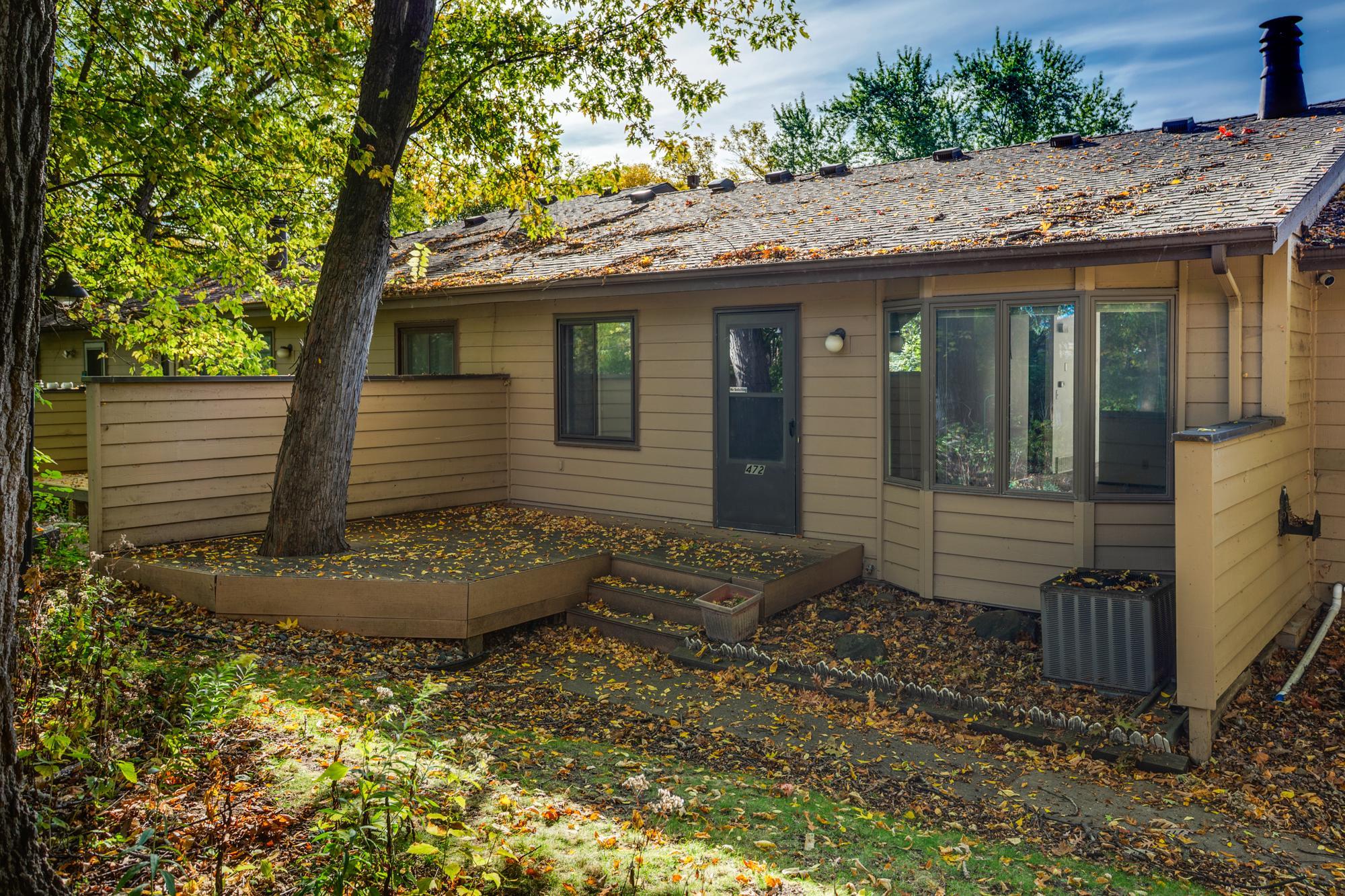 472 W Eagle Lake Drive Property Photo 1
