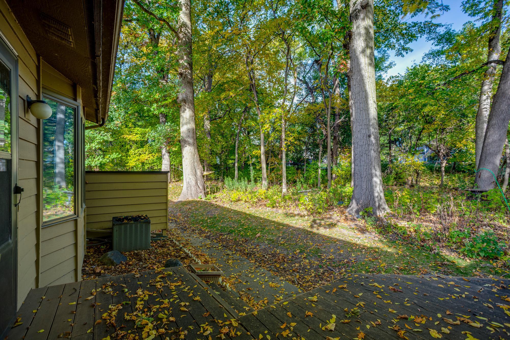 472 W Eagle Lake Drive Property Photo 3