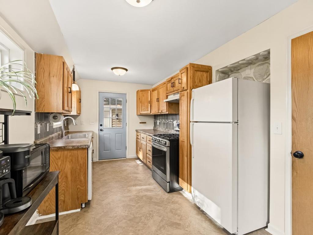 648 109th Avenue Nw Property Photo 10
