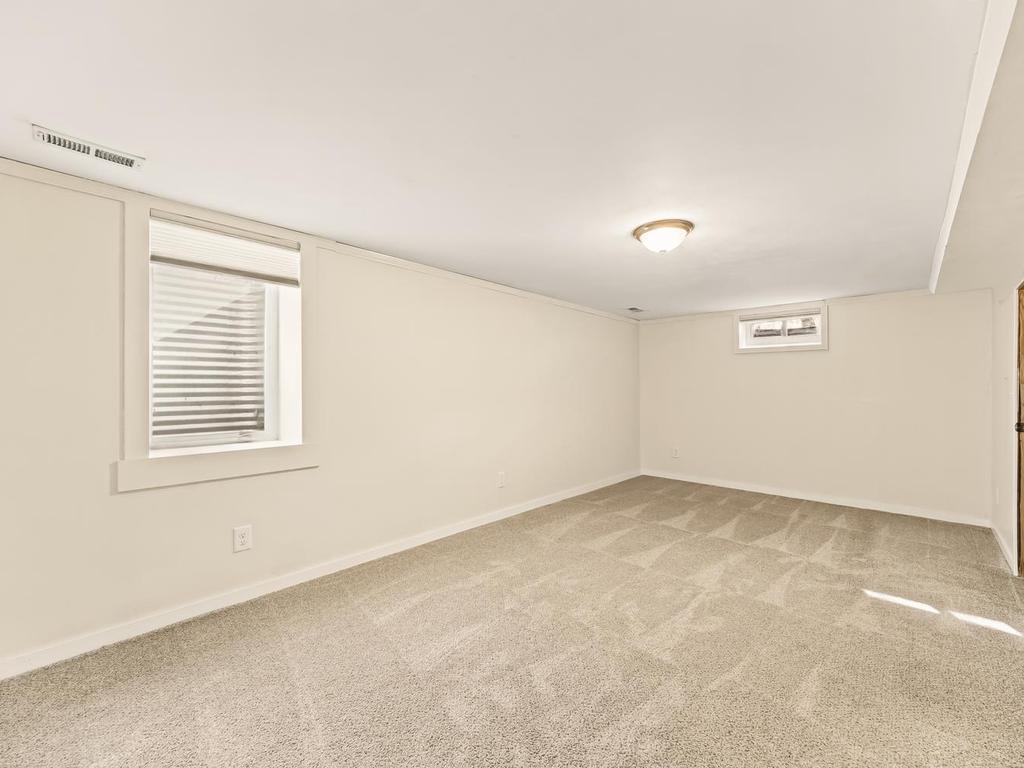 648 109th Avenue Nw Property Photo 20