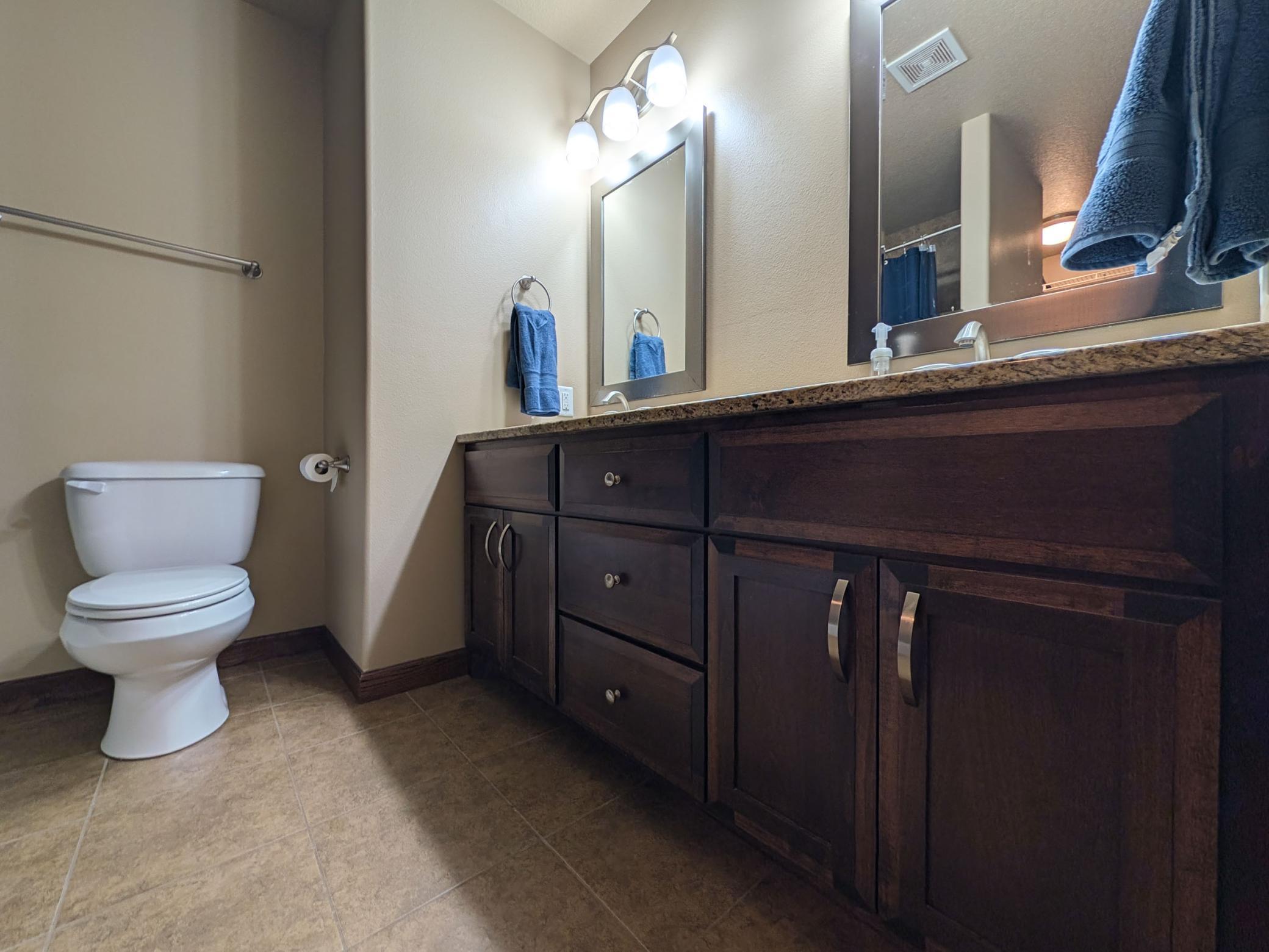 222 30th Avenue E Property Photo 33