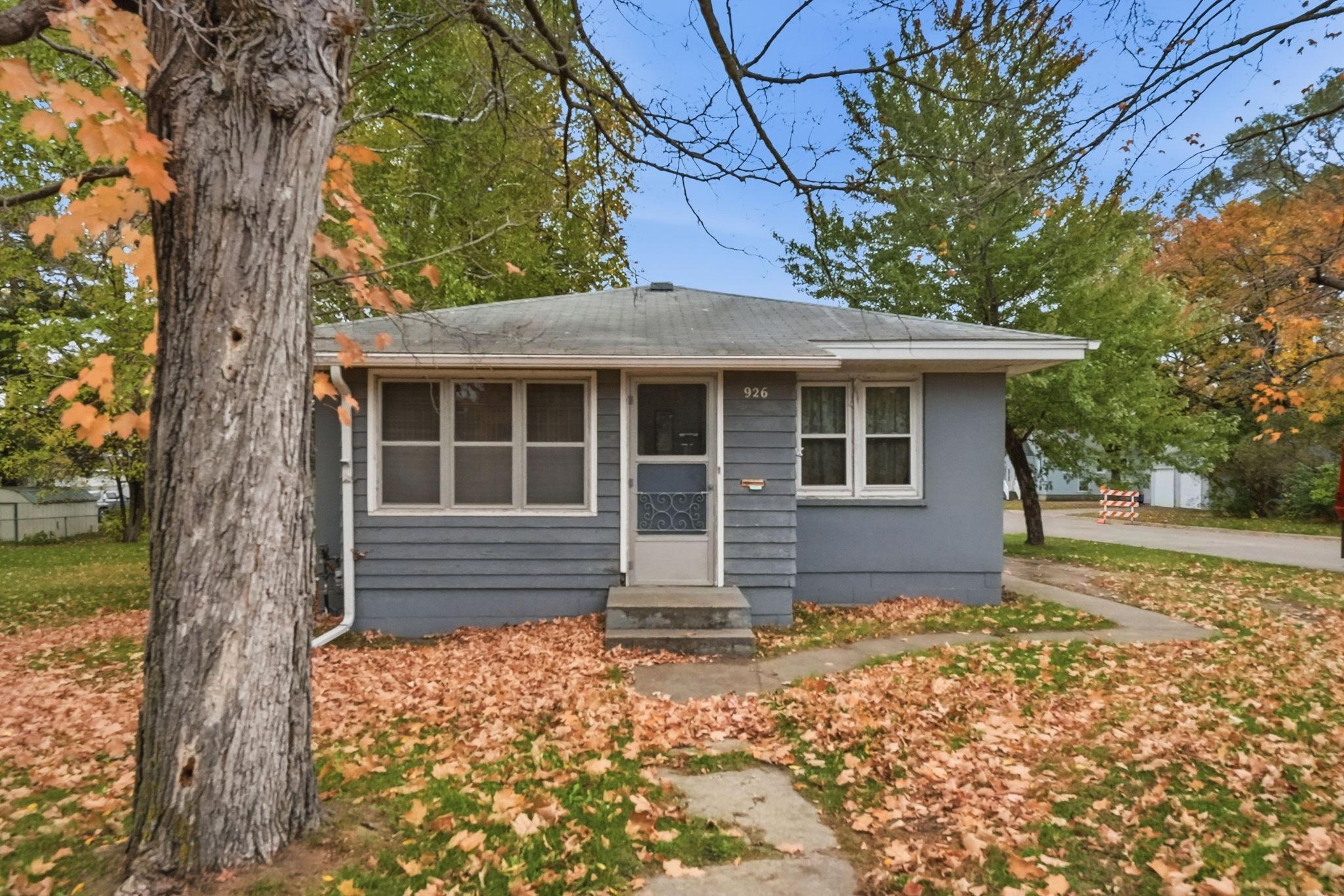 926 2nd Avenue S Property Photo 1