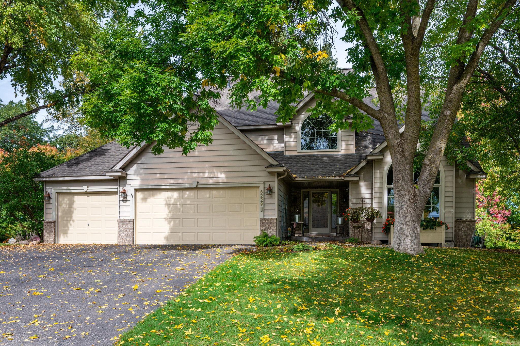6229 Juneau Lane N Property Photo 1