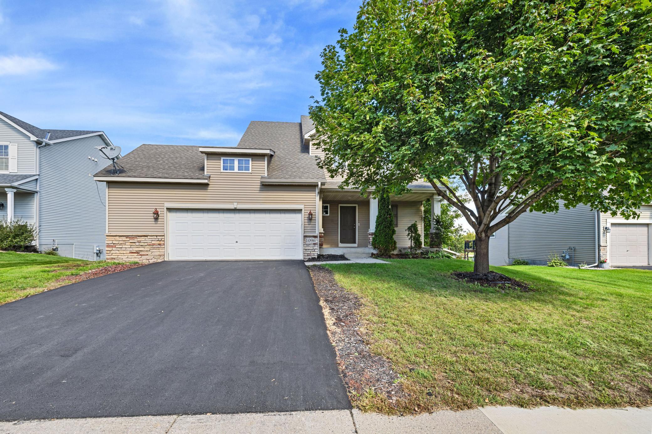 1096 Danube Avenue Property Photo 1