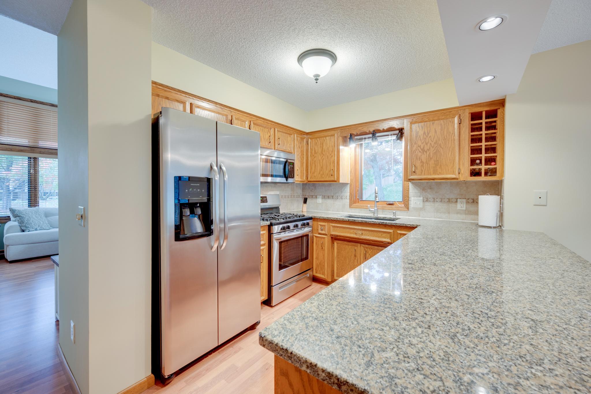 915 Park Knoll Drive Property Photo 10