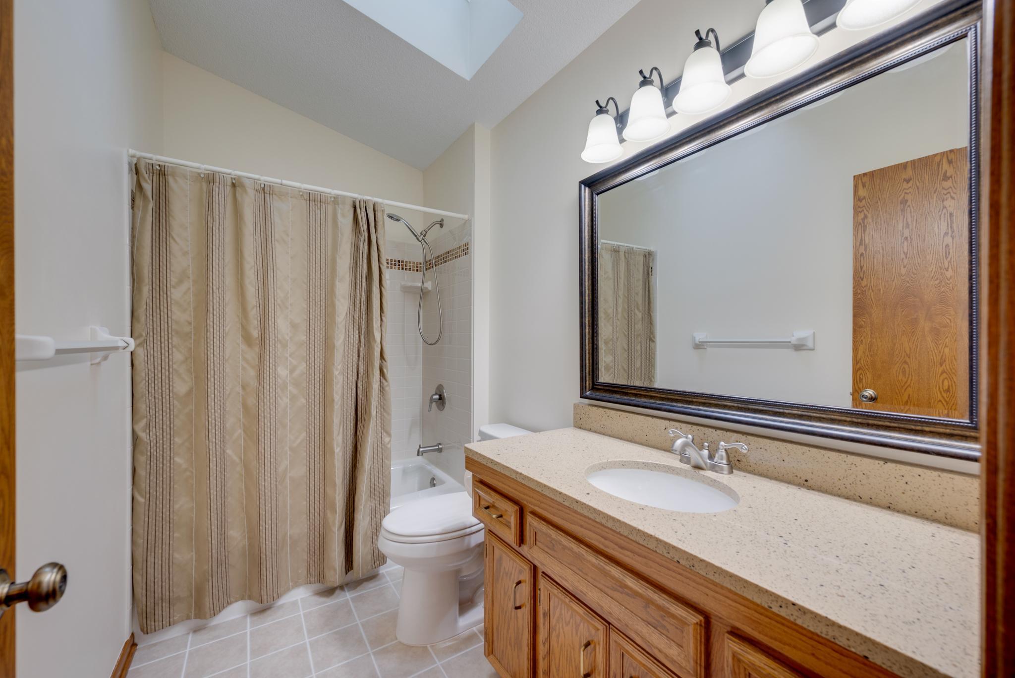 915 Park Knoll Drive Property Photo 19