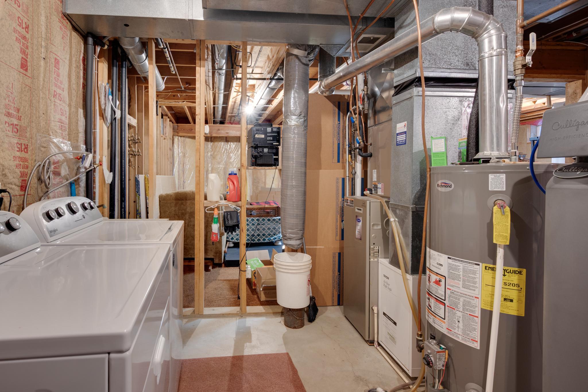 915 Park Knoll Drive Property Photo 23