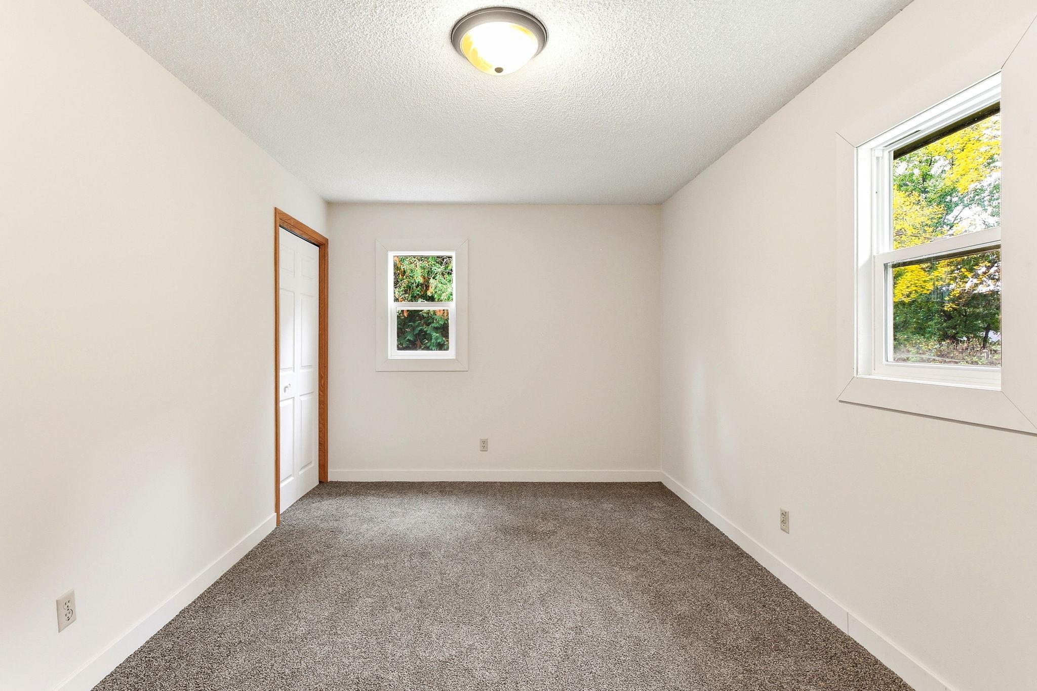 200 Excelsior Avenue N Property Photo 17
