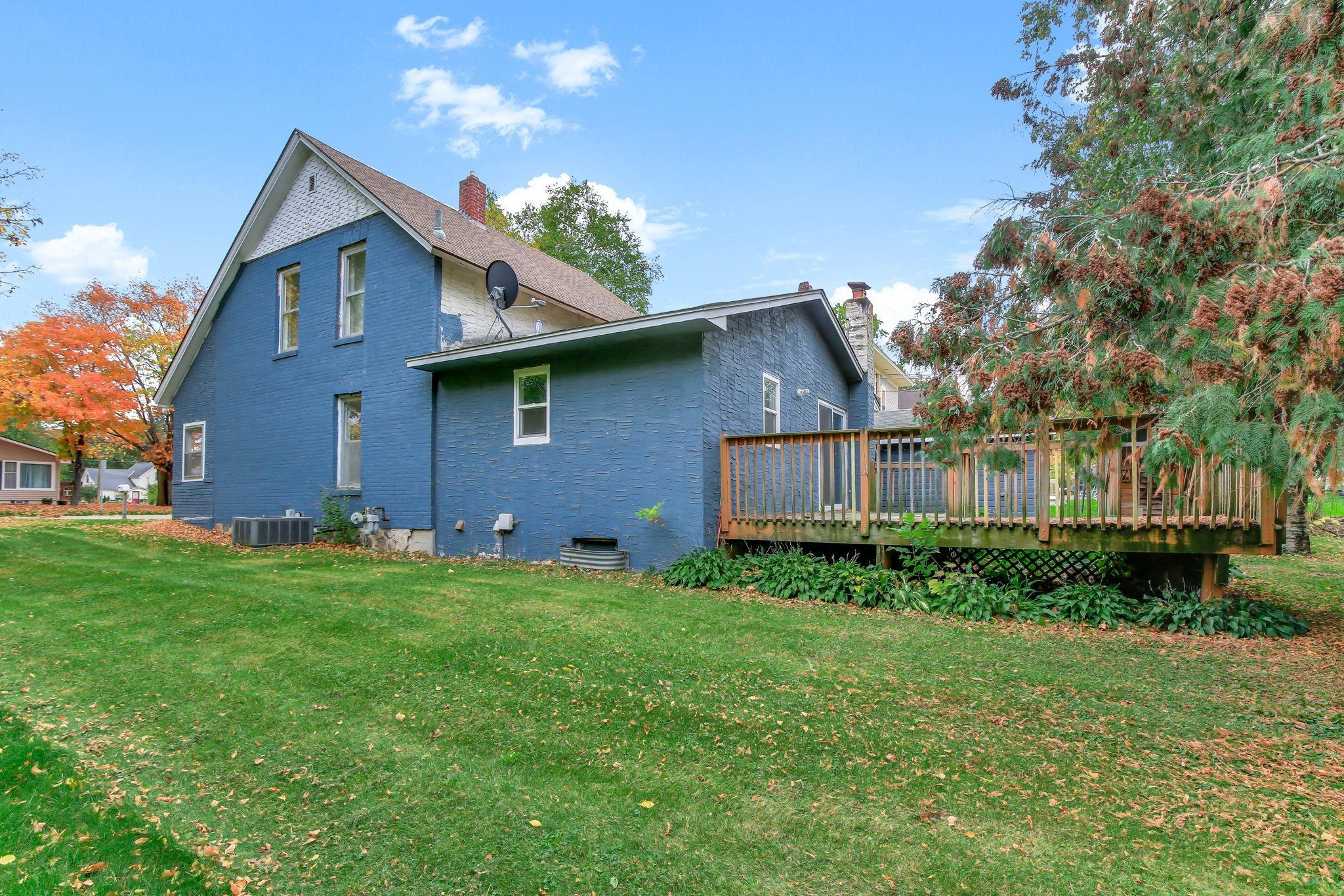 200 Excelsior Avenue N Property Photo 28