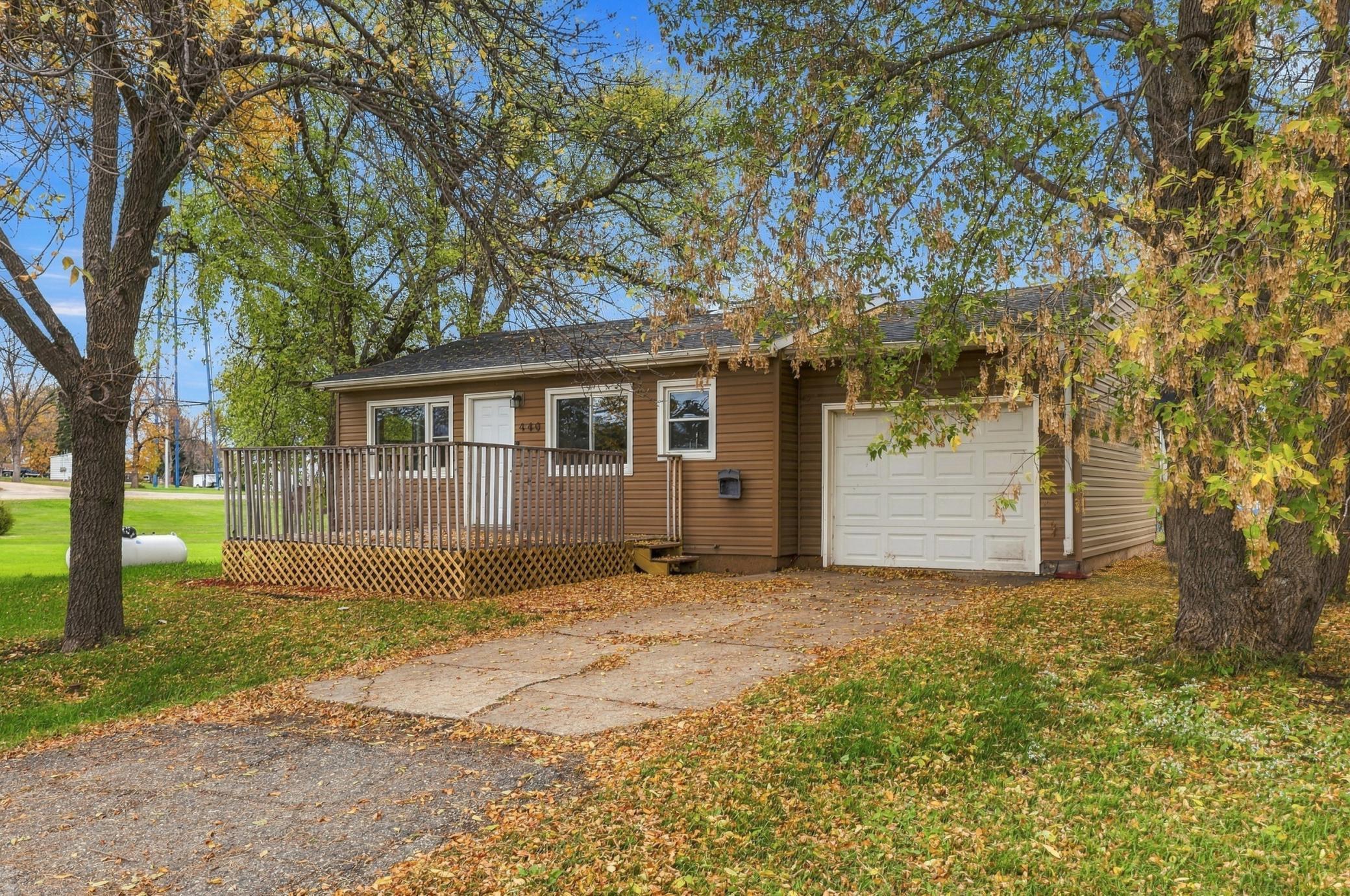 440 2nd Street Property Photo 1