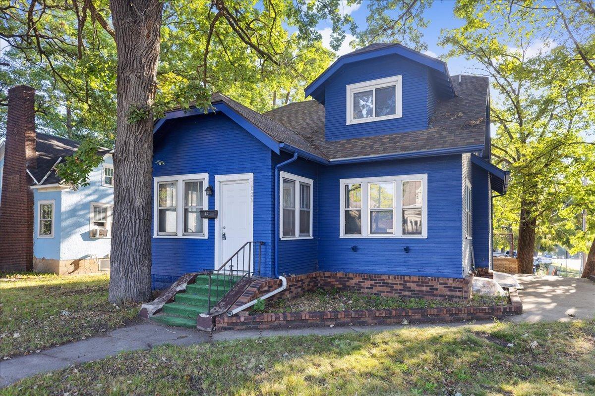 1026 9th Avenue S Property Photo 1