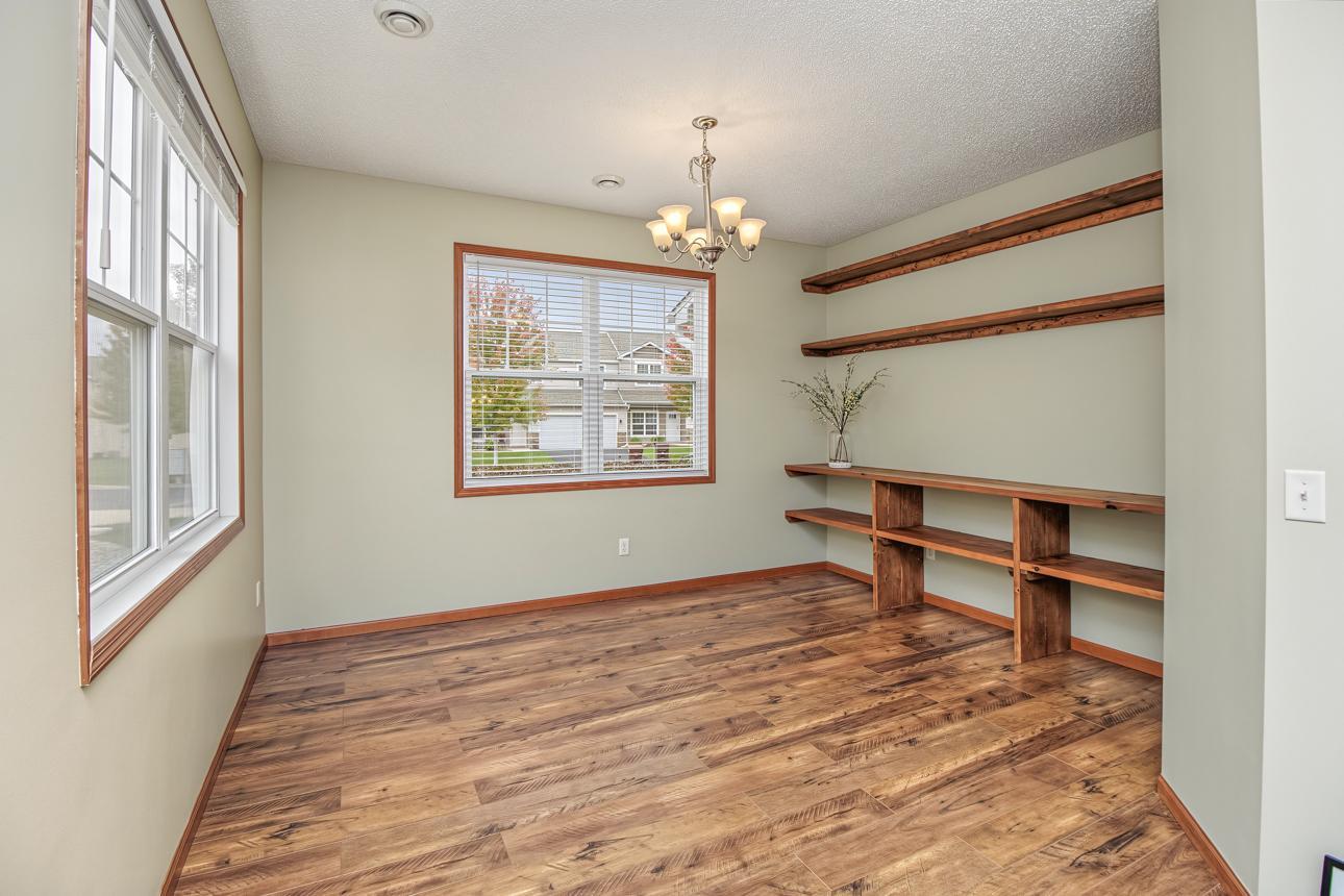 560 Ravencroft Road Property Photo 3