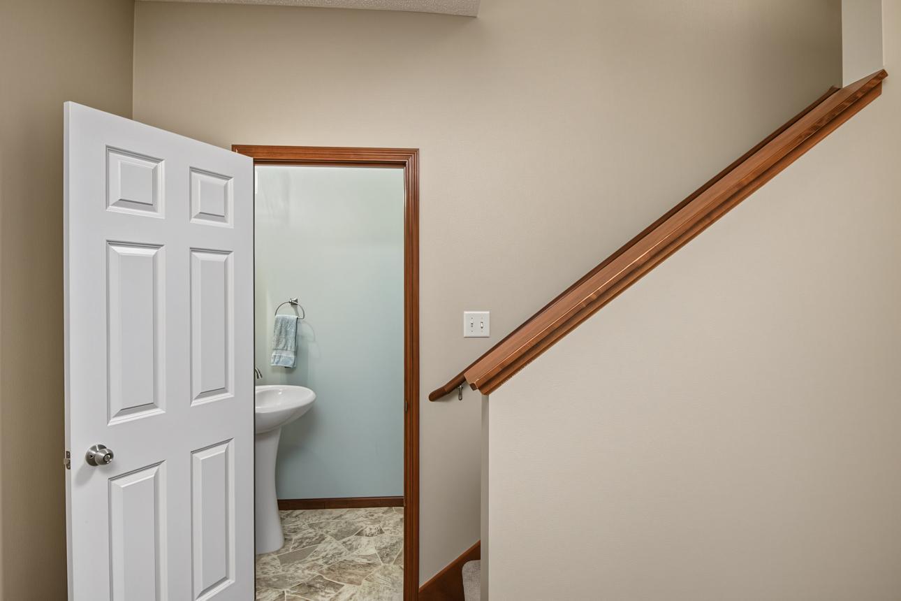 560 Ravencroft Road Property Photo 10