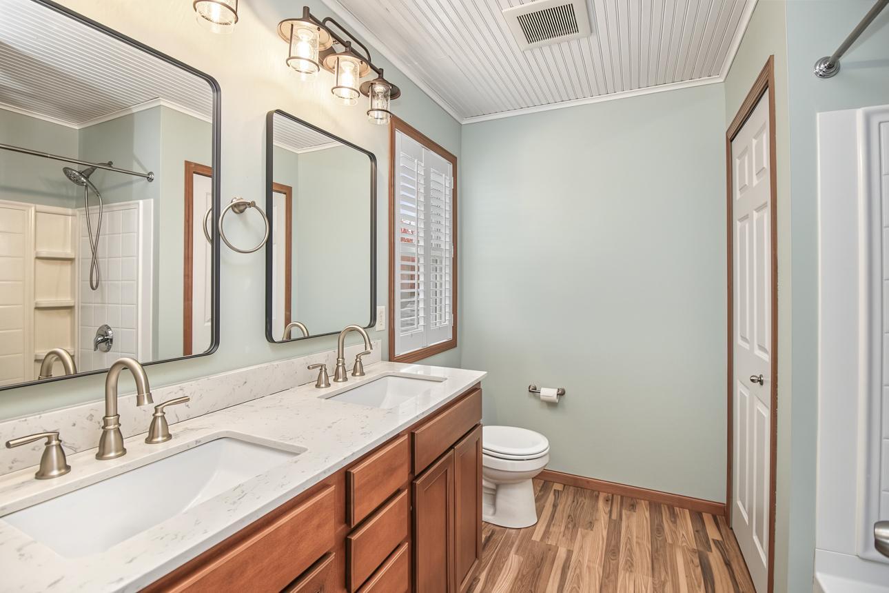 560 Ravencroft Road Property Photo 25