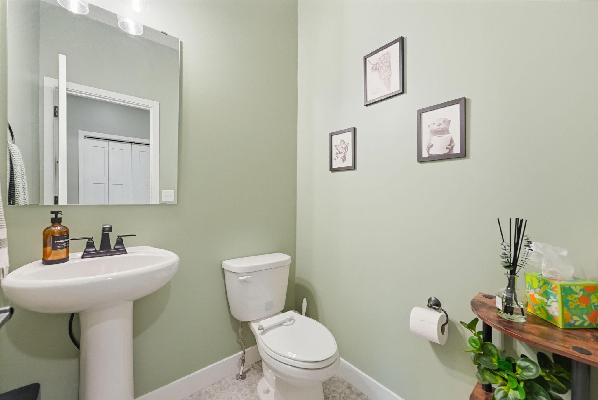958 Emmy Lane Property Photo 17