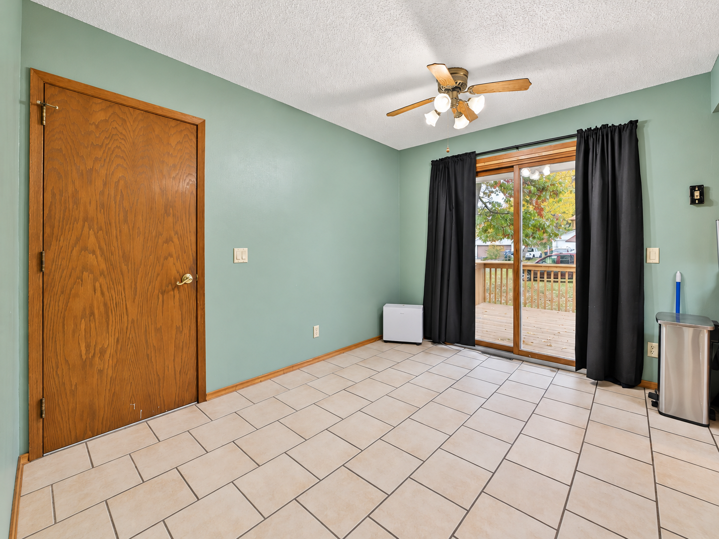 908 12th Avenue Ne Property Photo 5