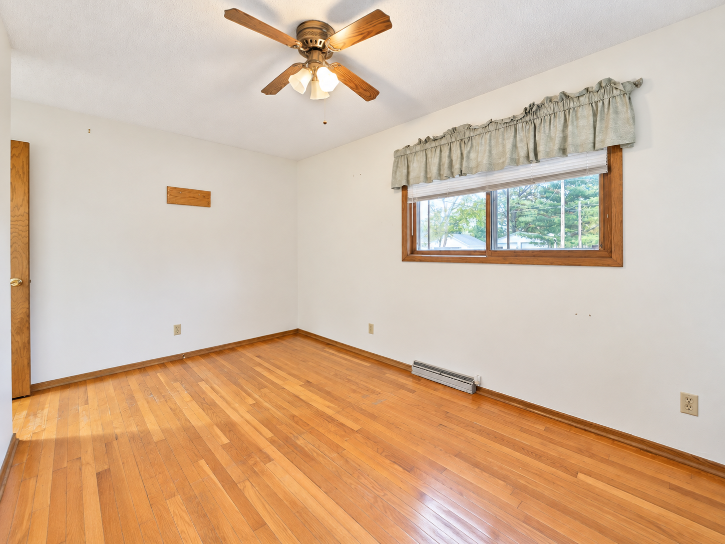 908 12th Avenue Ne Property Photo 10