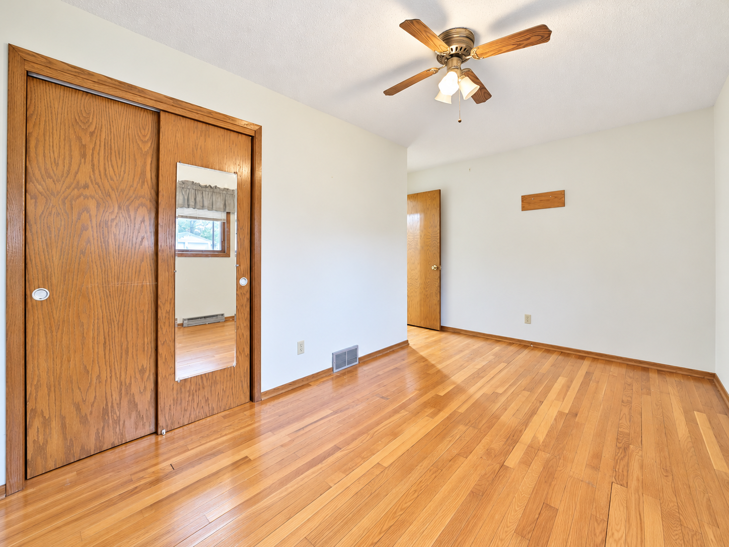 908 12th Avenue Ne Property Photo 11