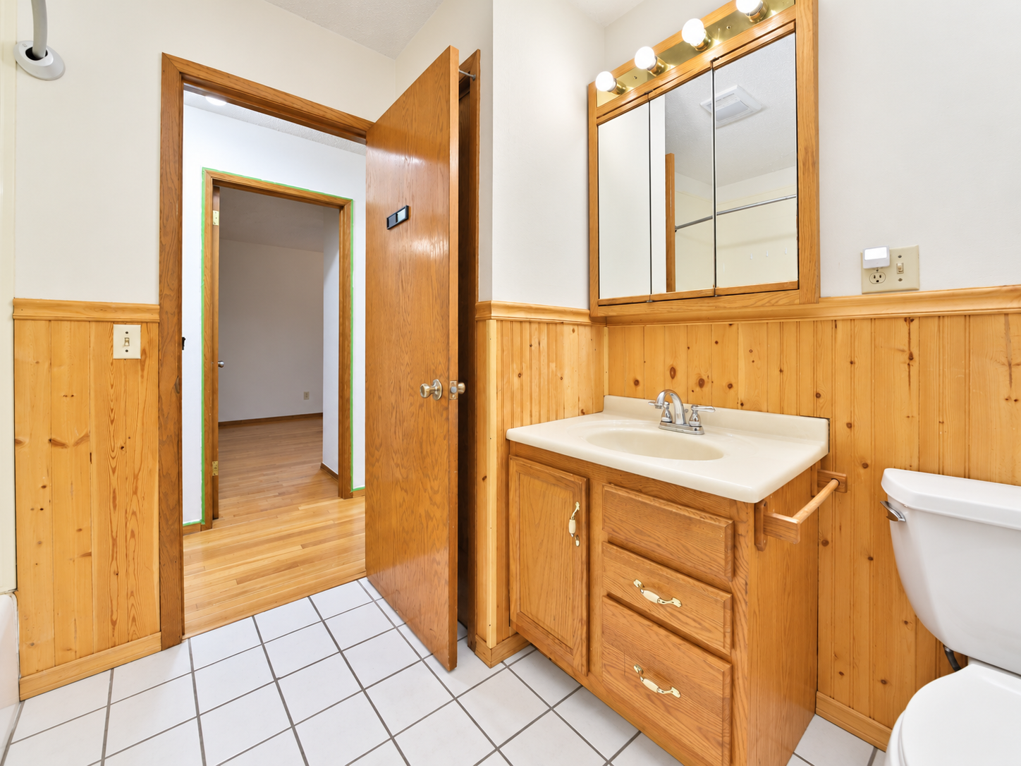 908 12th Avenue Ne Property Photo 13