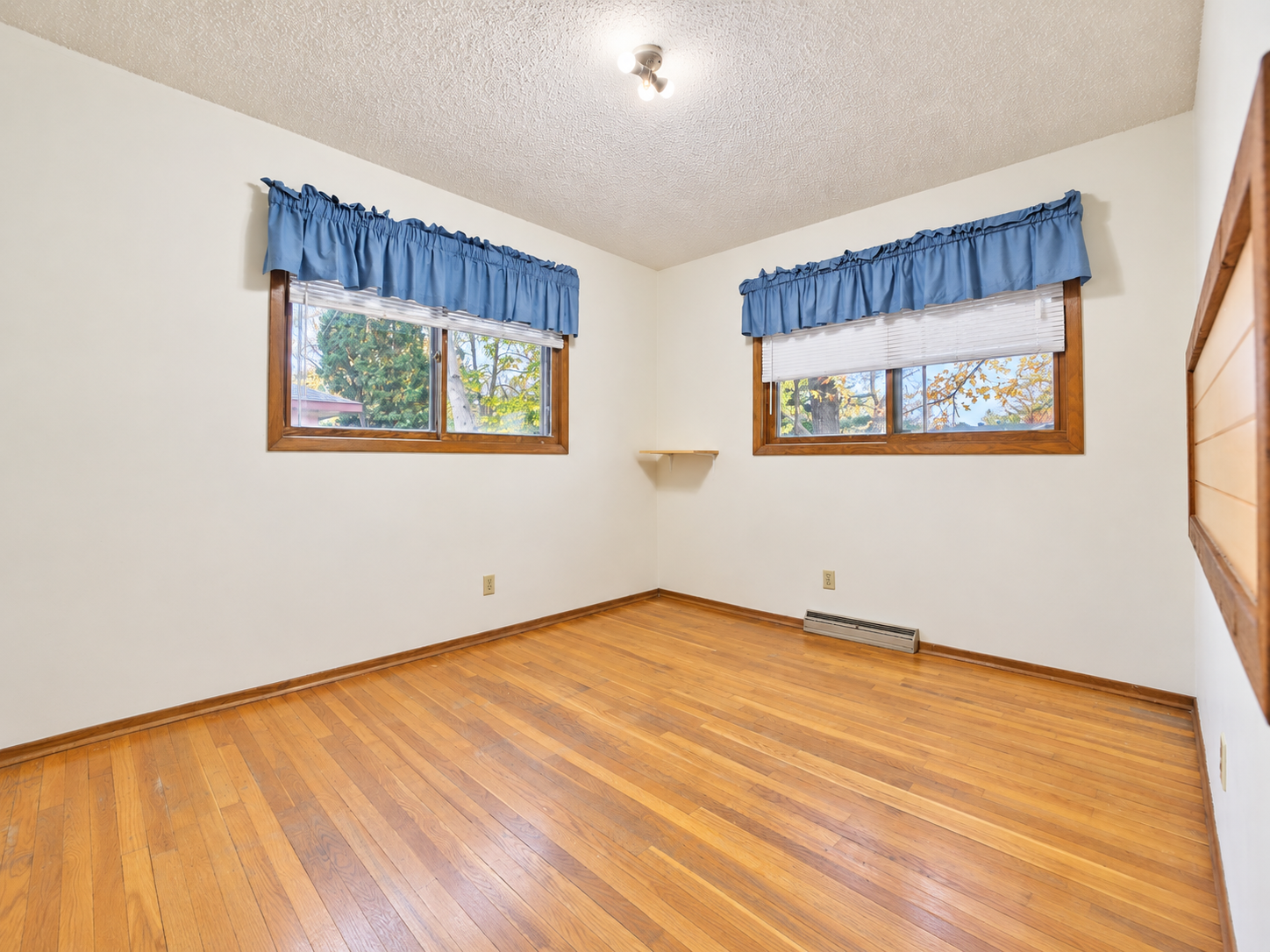 908 12th Avenue Ne Property Photo 14