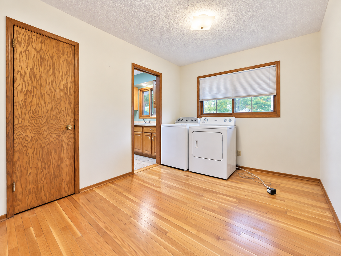 908 12th Avenue Ne Property Photo 16