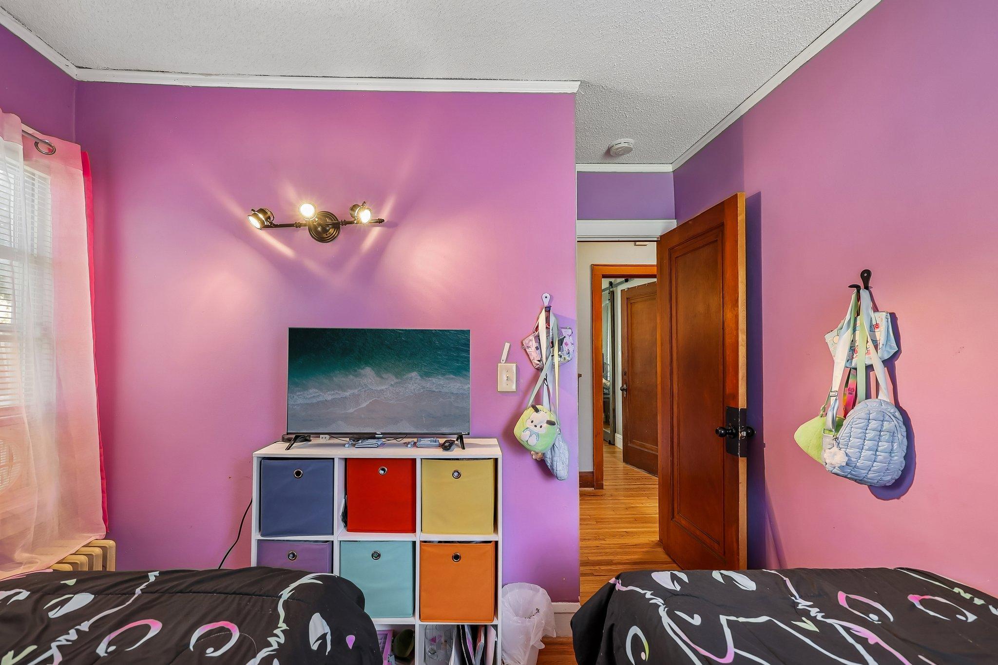 2923 Upton Avenue N Property Photo 13