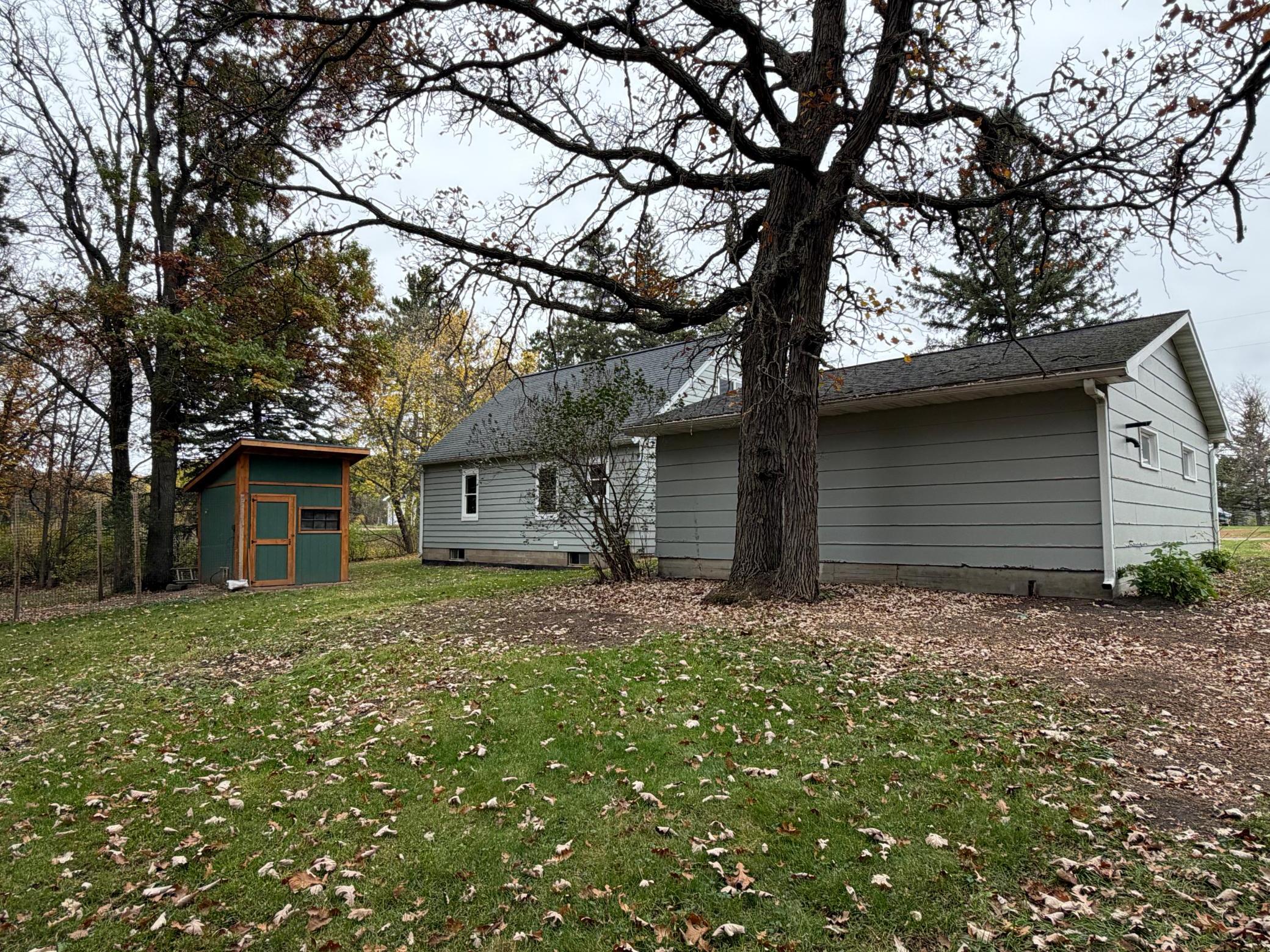23929 Pine Avenue Property Photo 2