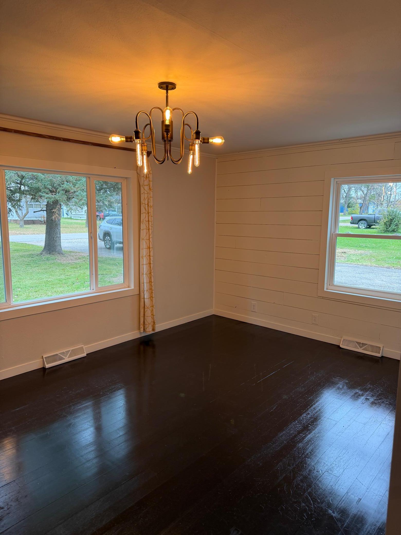 23929 Pine Avenue Property Photo 5