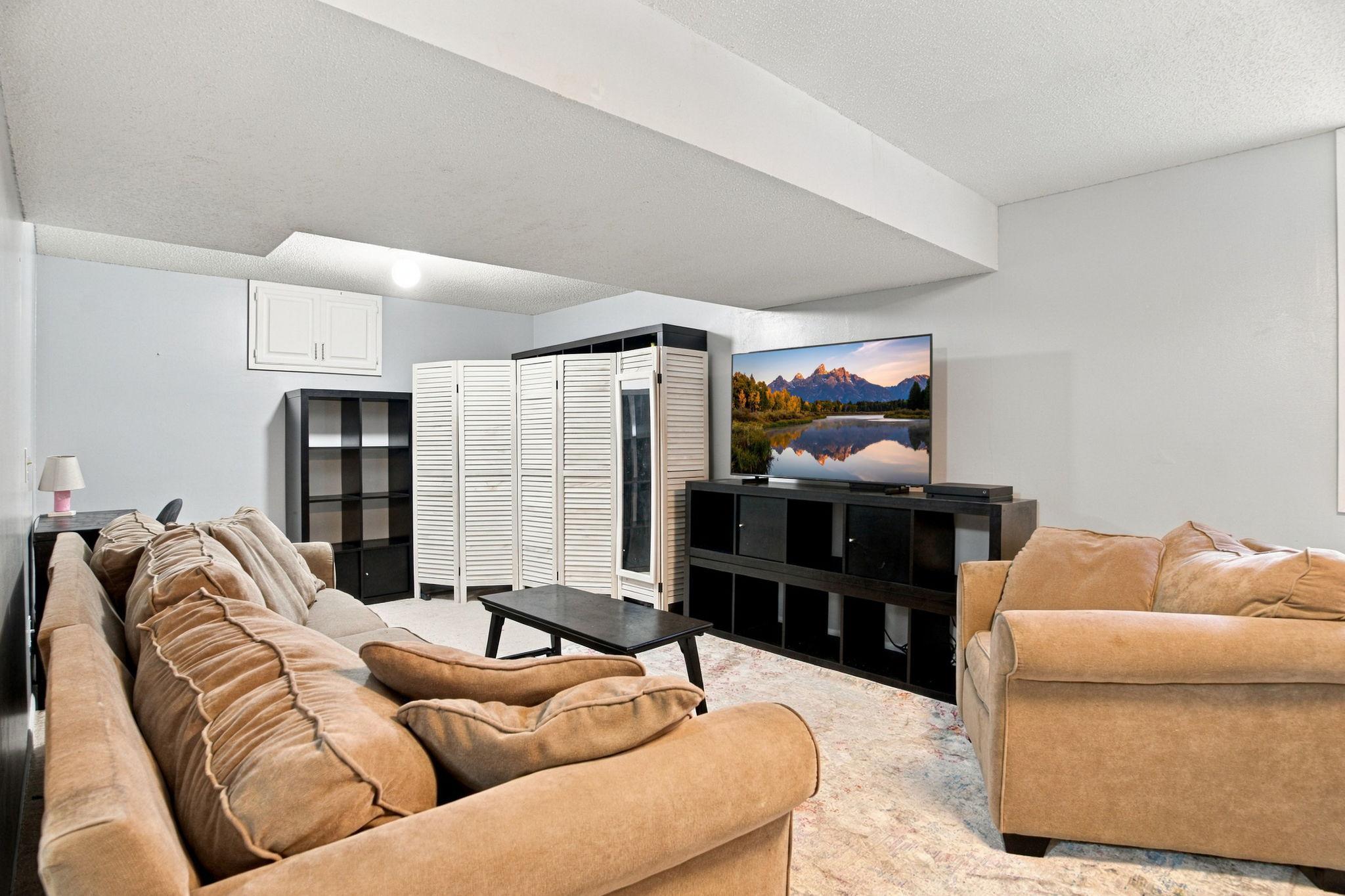 10626 Daisy Circle Property Photo 27