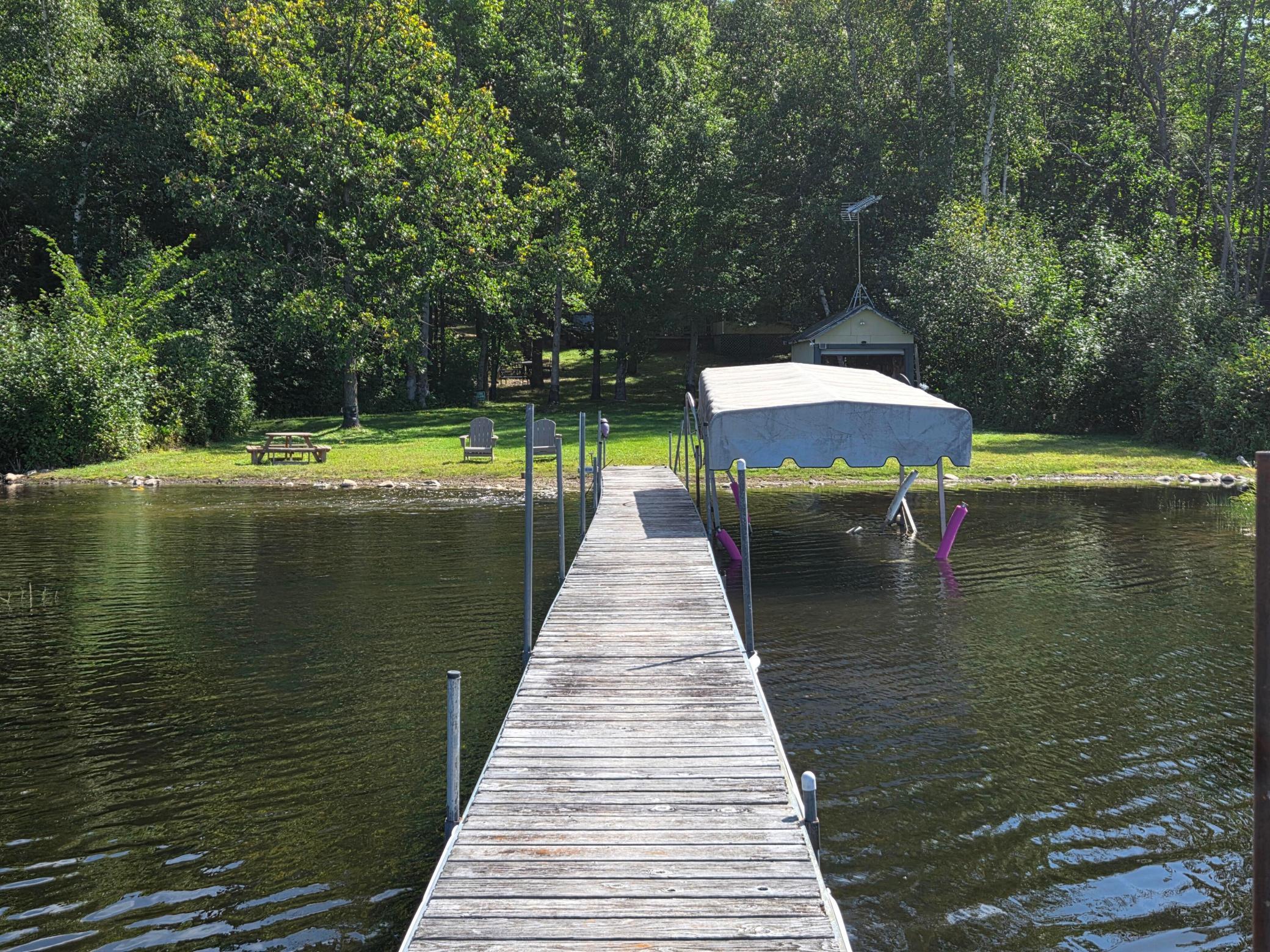 307 S Lake Lawrence Road Ne Property Photo 2