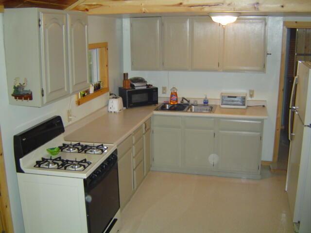 307 S Lake Lawrence Road Ne Property Photo 9