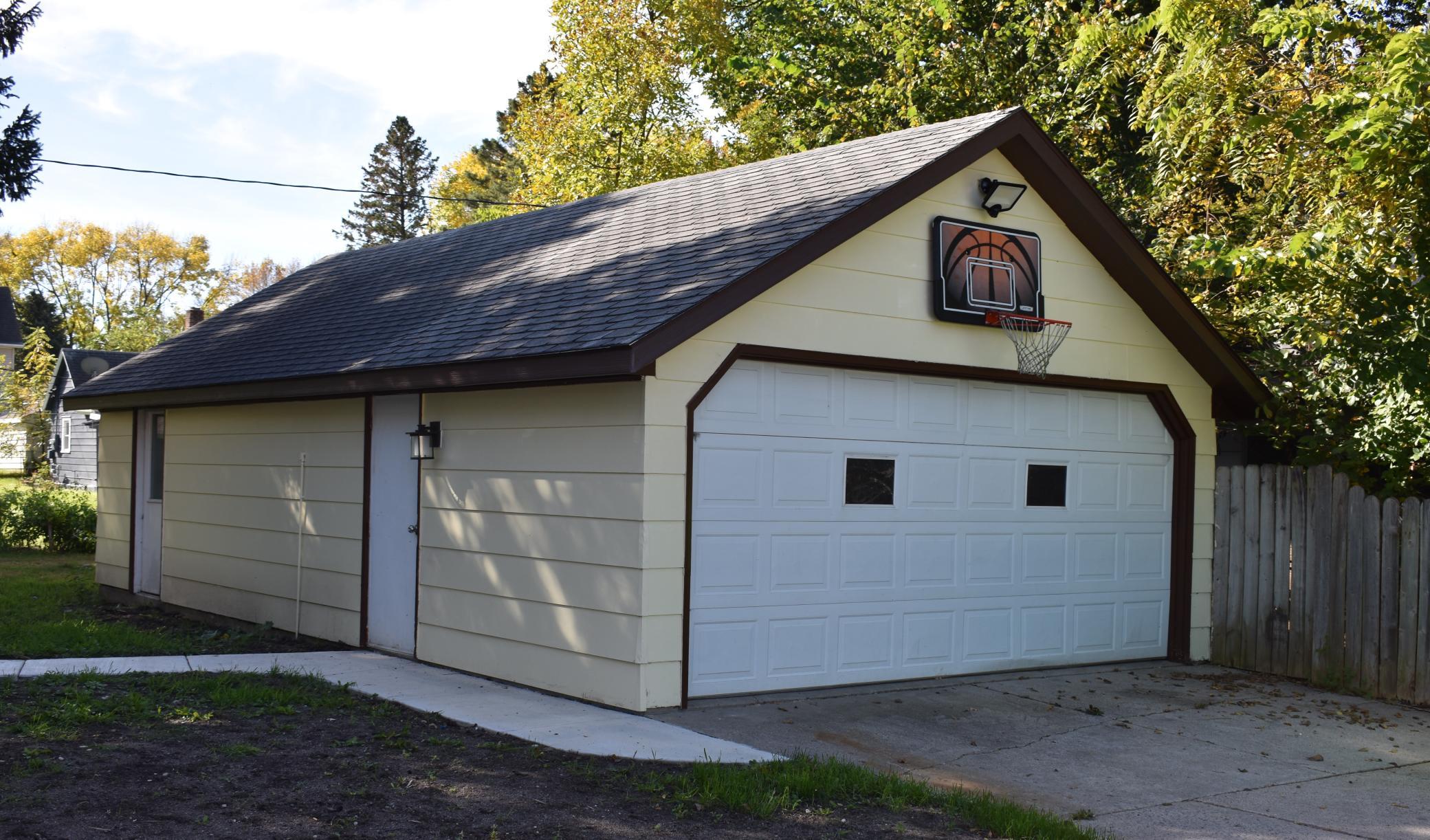 310 Cedar Avenue Property Photo 45
