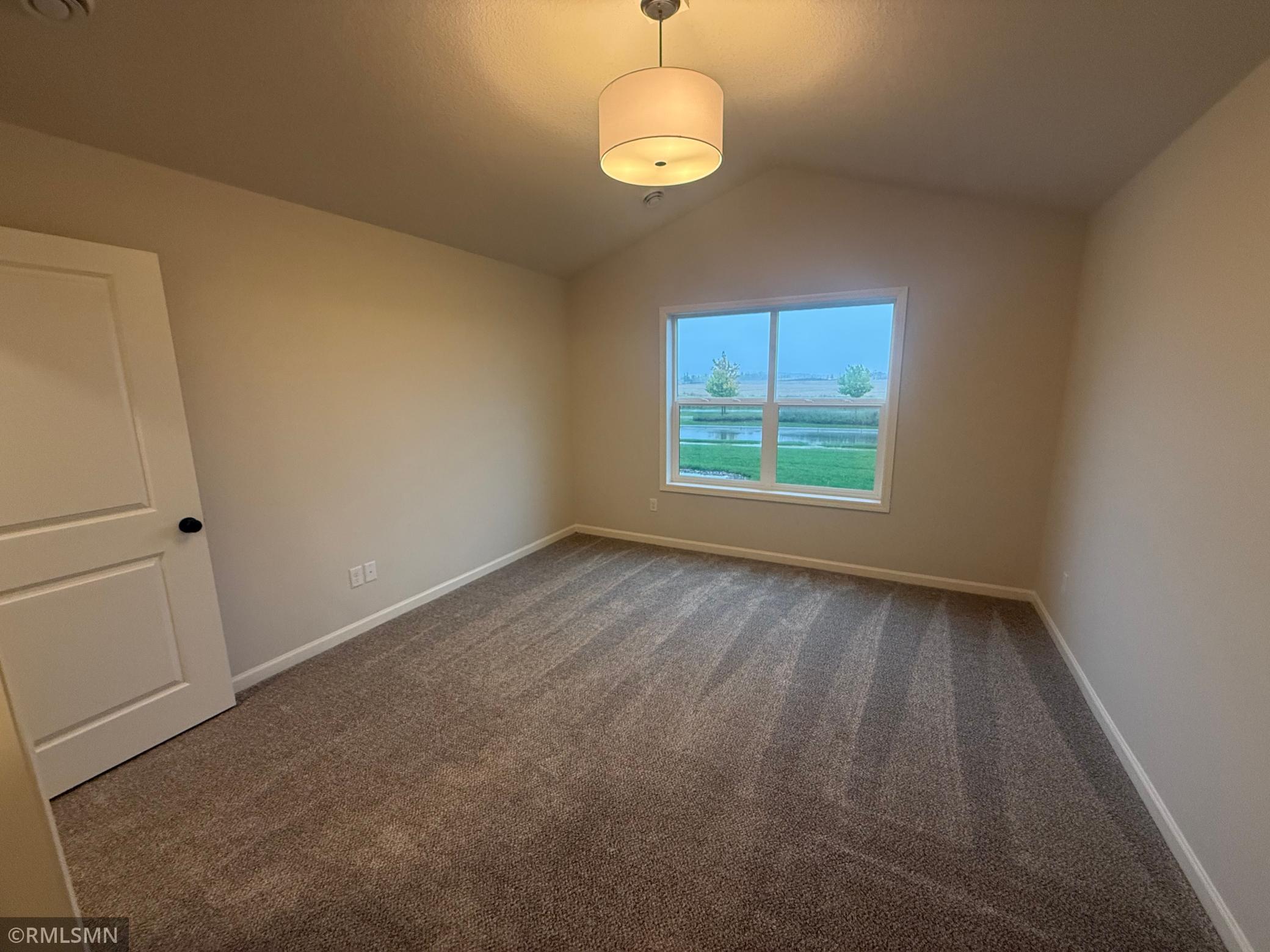 2480 Jacamar Avenue Ne Property Photo 17