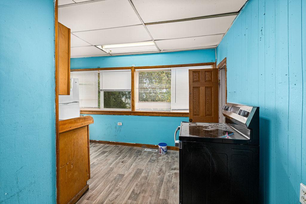 12 E 5th Street Property Photo 4