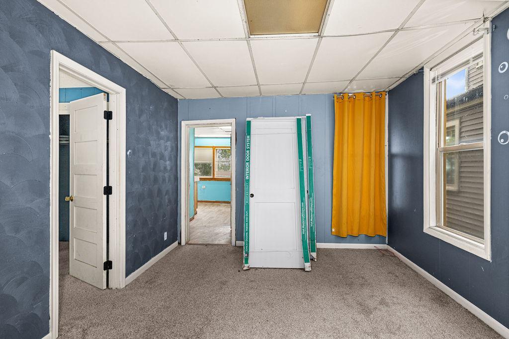 12 E 5th Street Property Photo 10