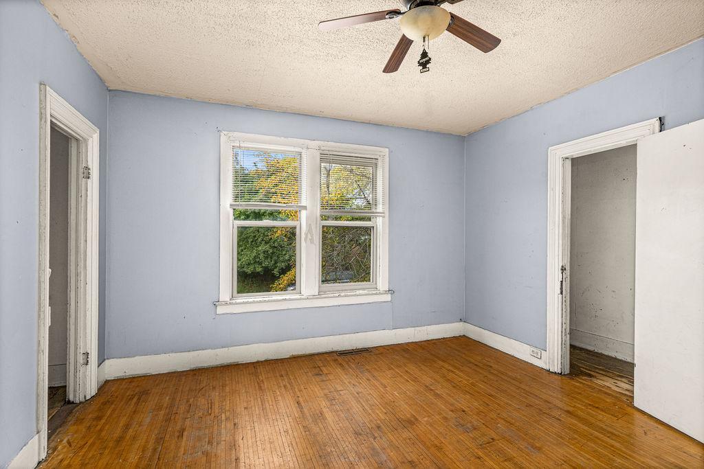12 E 5th Street Property Photo 18