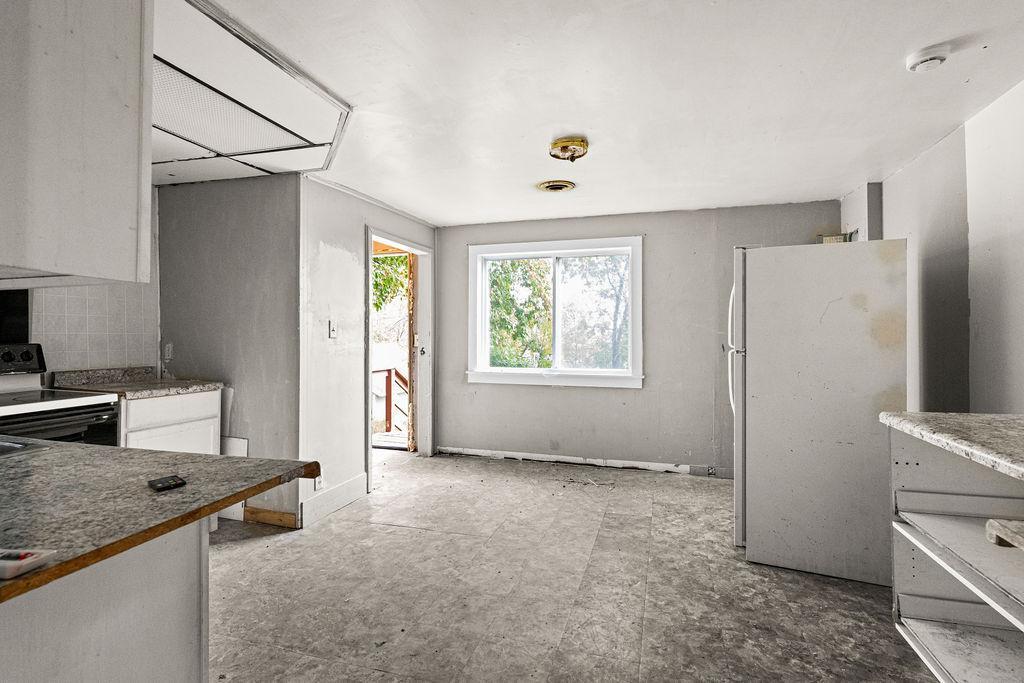 12 E 5th Street Property Photo 22