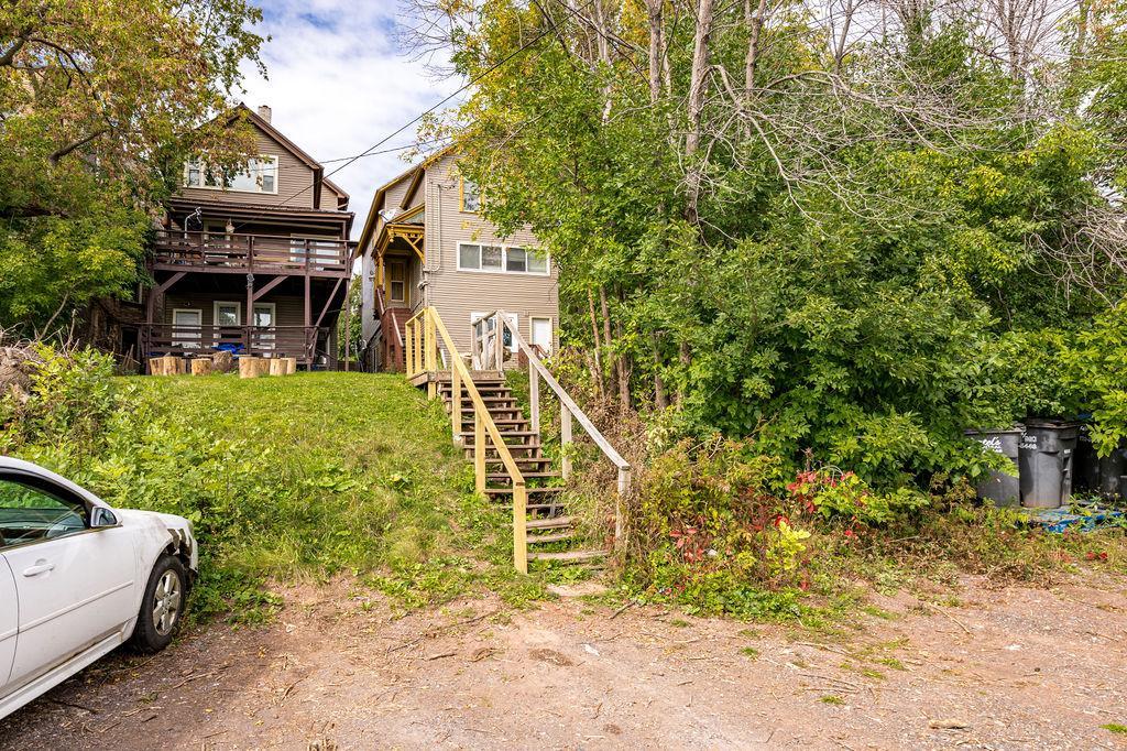 12 E 5th Street Property Photo 29