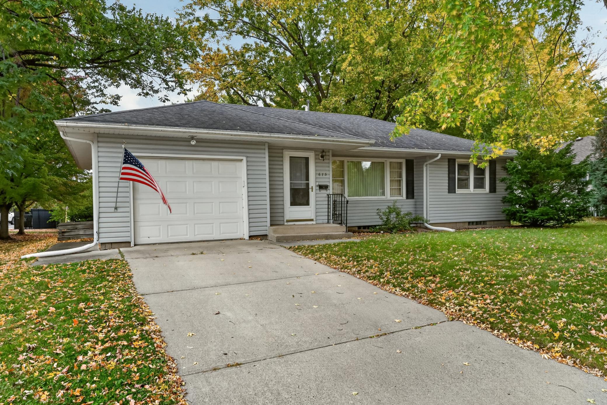 615 Hillcrest Avenue Property Photo 1