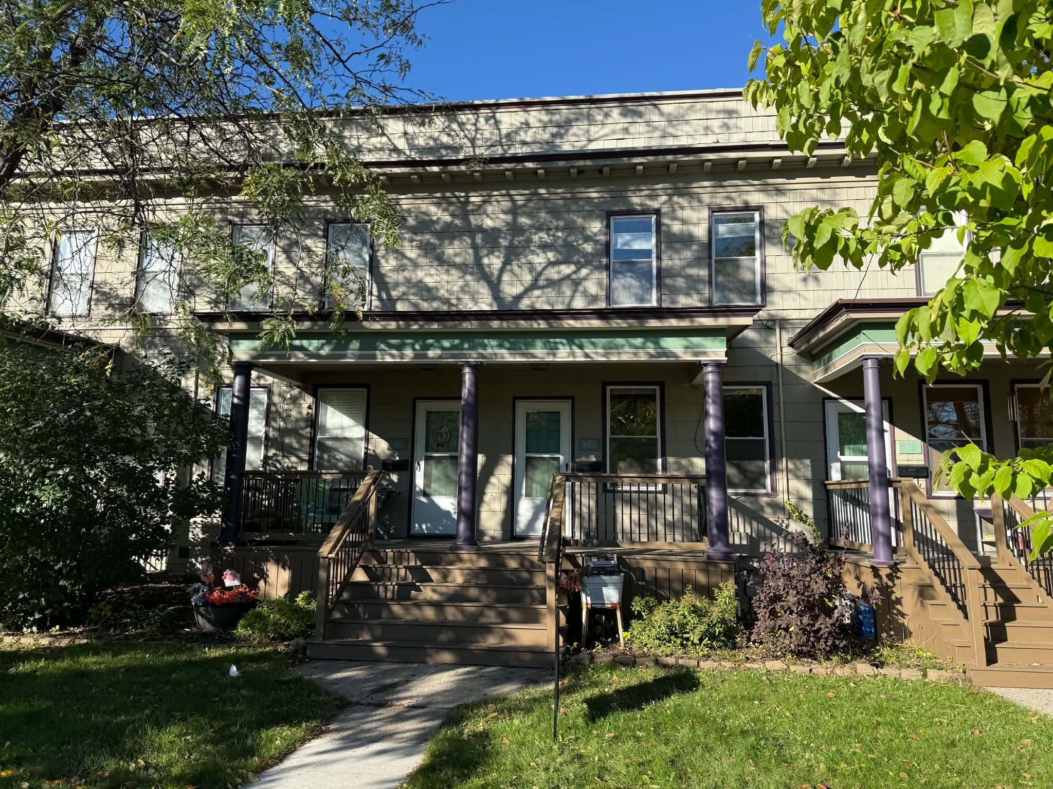 808 8th Street N 4 Property Photo 1