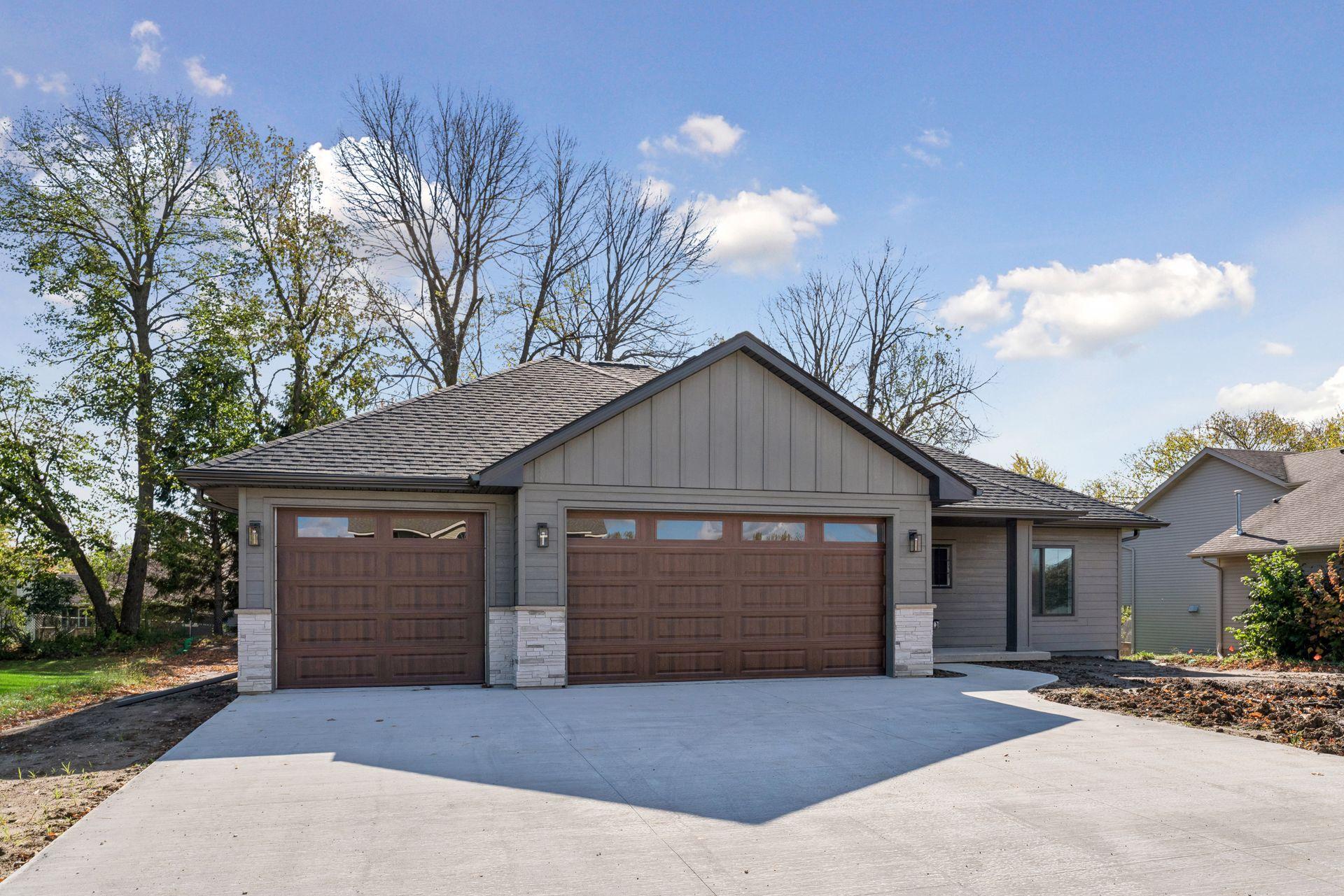 1239 Bellflower Lane Property Photo 2