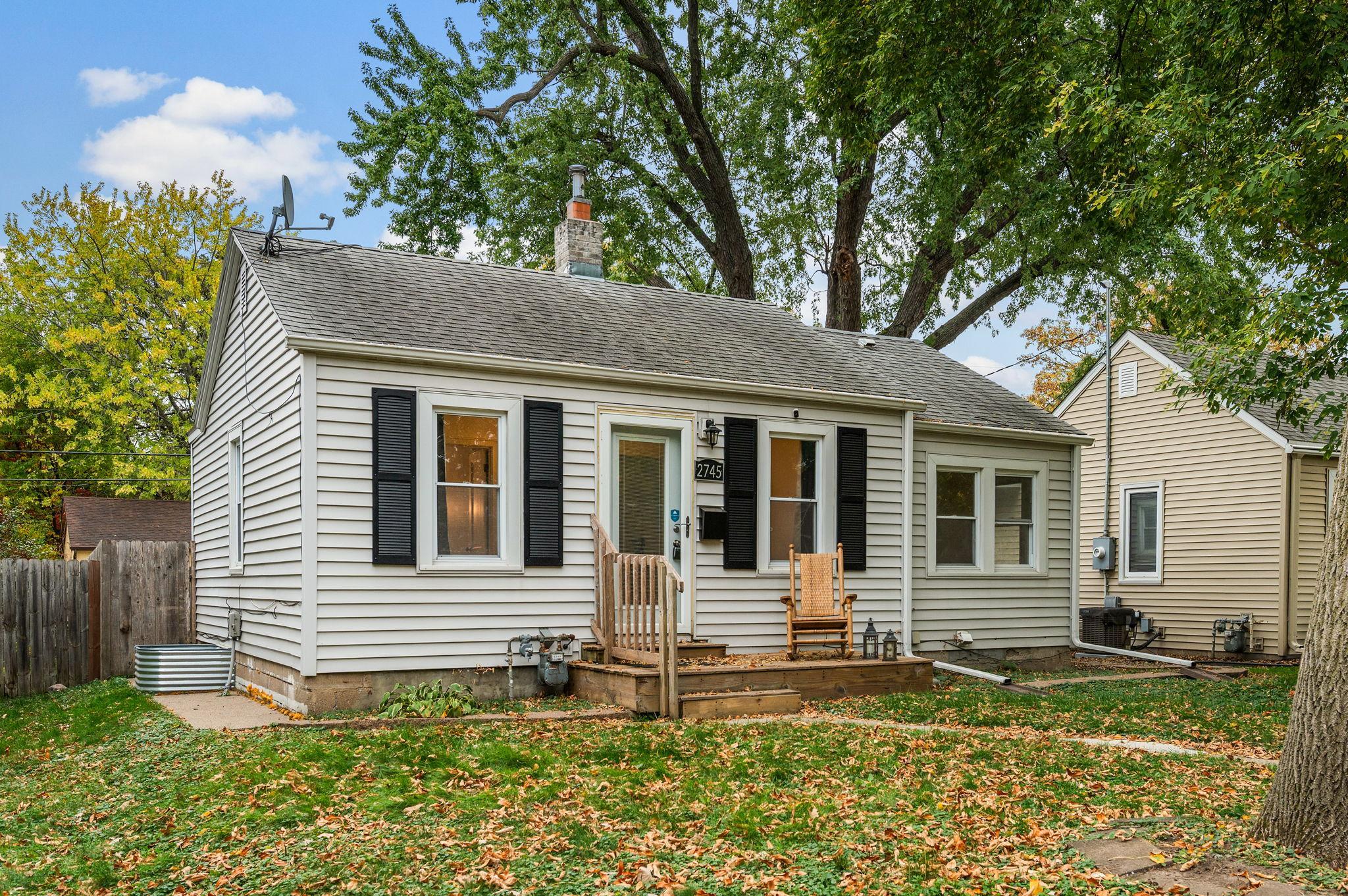 2745 Hampshire Avenue S Property Photo 1