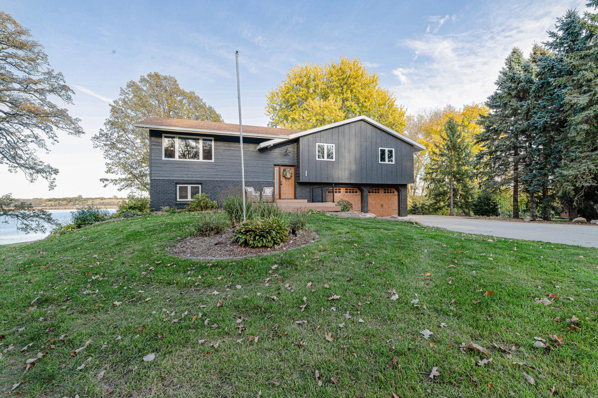 2400 Auburn Drive Property Photo 1