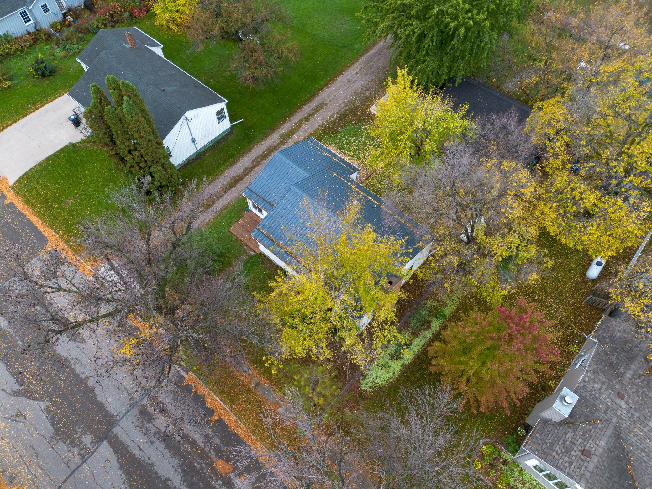 216 1st Avenue E Property Photo 5